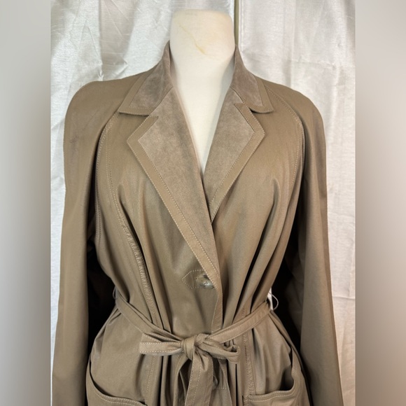Leather/ suede reversible women’s trench coat - Picture 2 of 16